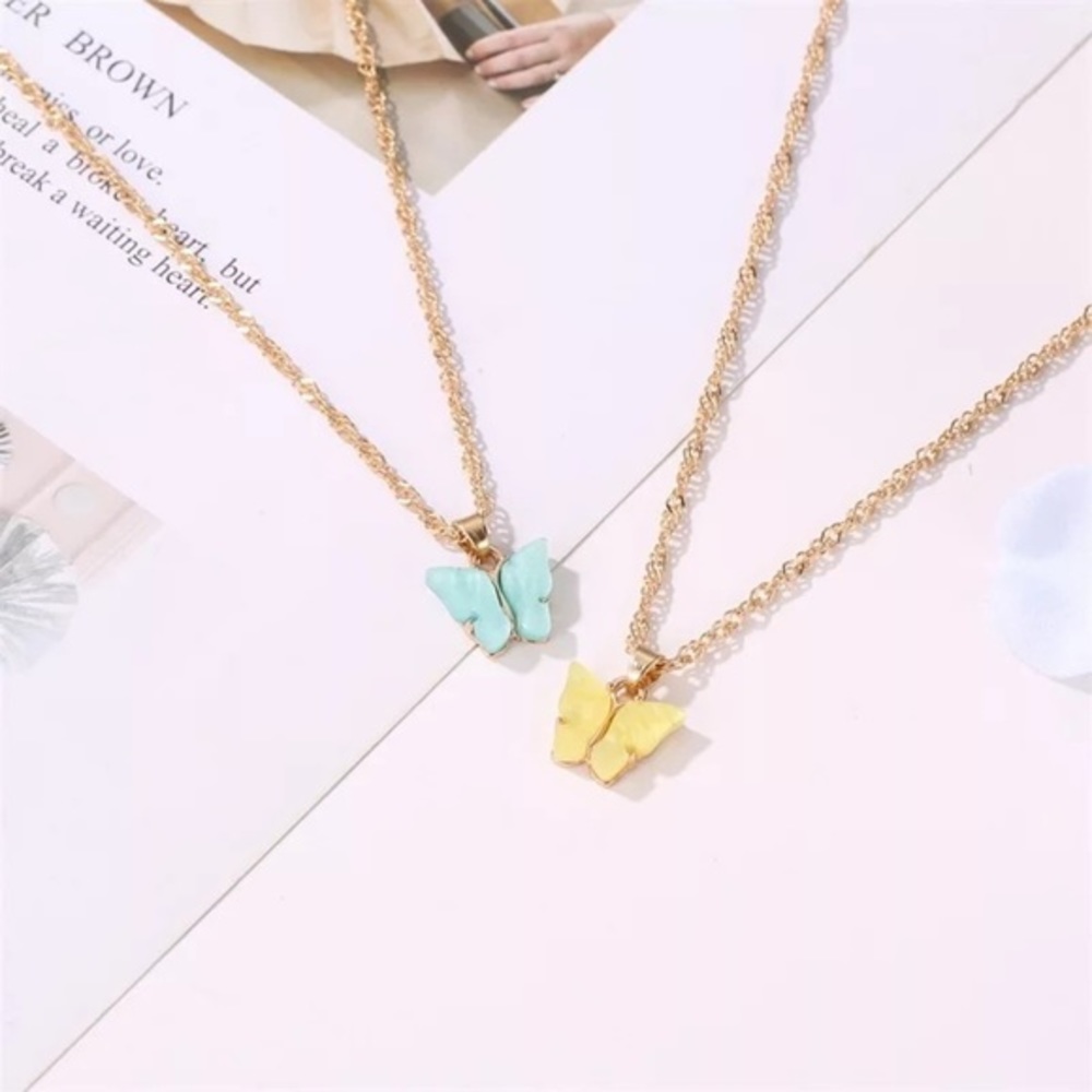 3/$30 💛 Acrylic Butterfly Pendant Necklace - Picture 3 of 6
